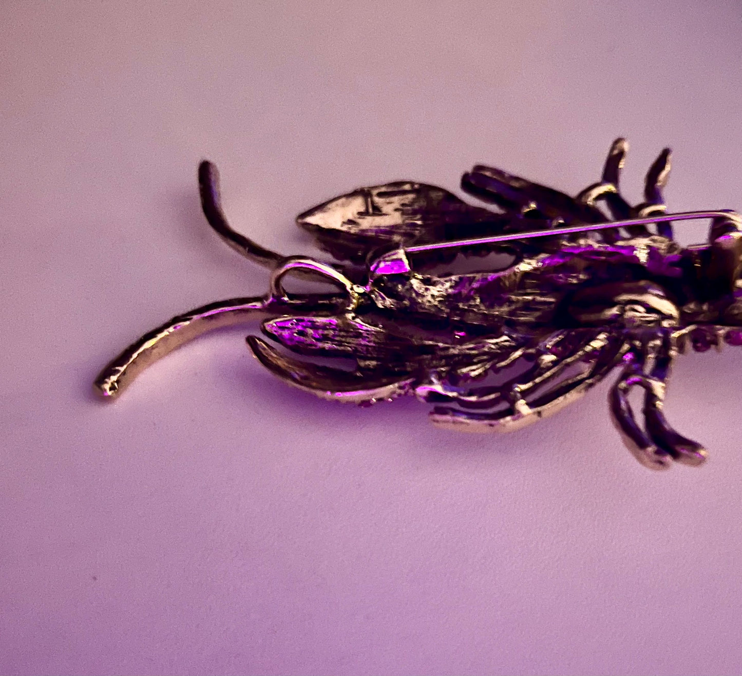 Fashionable Retro Large Crawfish Pendant Brooch - Perfect for Mardi Gras