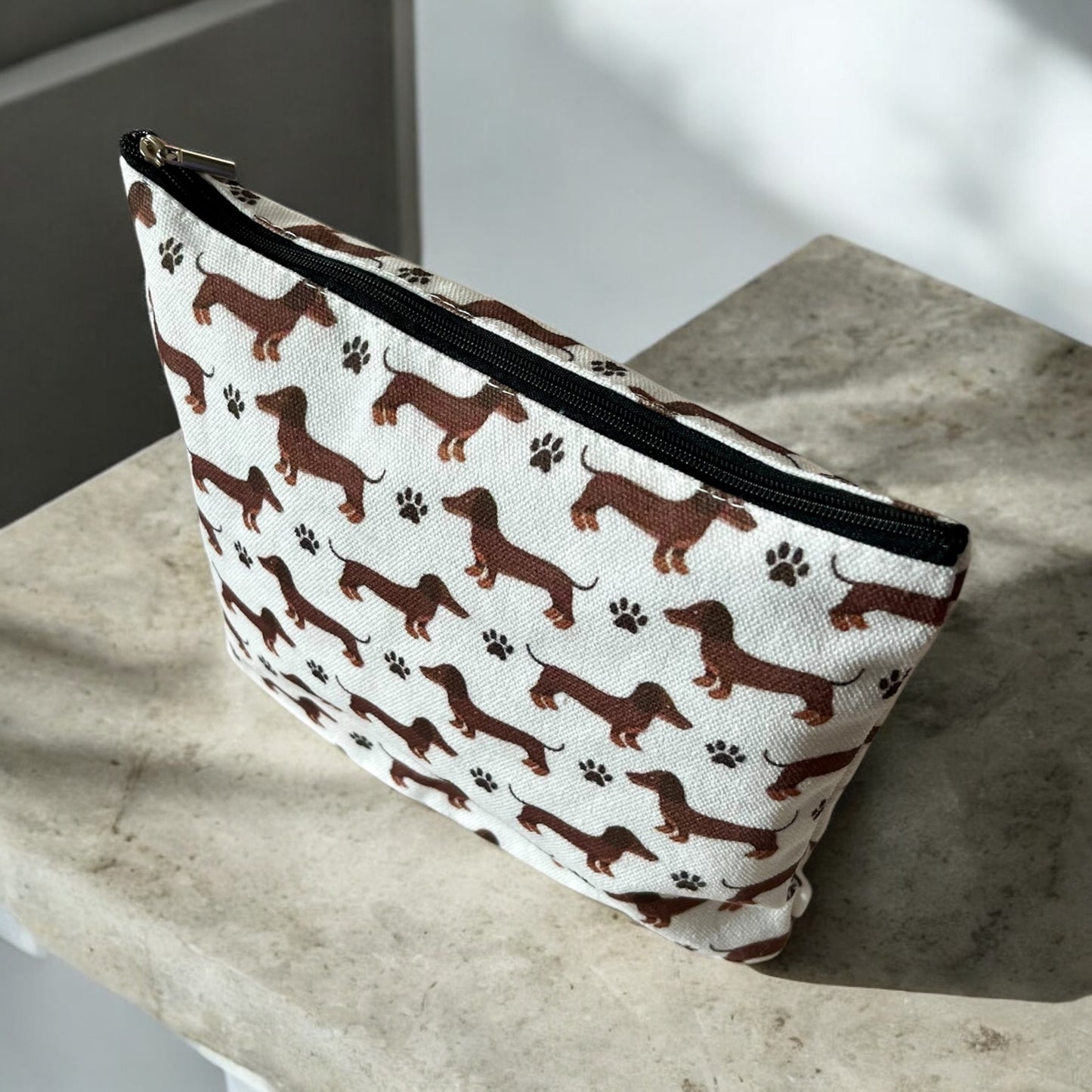 Cute Cartoon Dachshund Doxie Sausage Dog Print Toiletry Cosmetic Pouch Bag with Zipper - Perfect for Travel, Parties, and Gifts