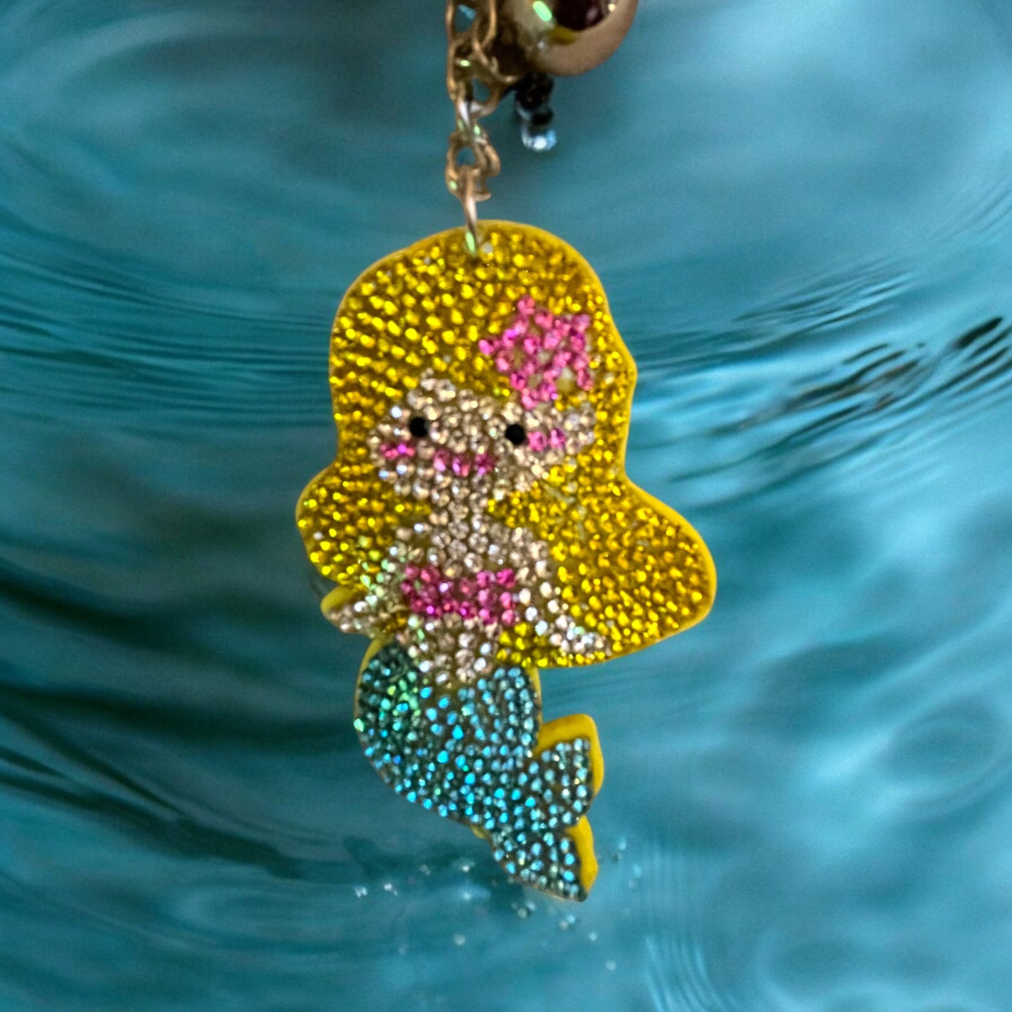 Chic Summer Mermaid Keychain with Sparkling Rhinestones