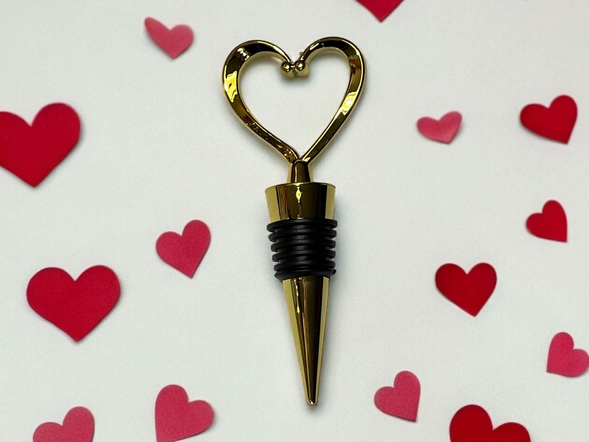 Gold Heart Shape Wine Stoppers with Organza Bag Perfect for Special Occasions