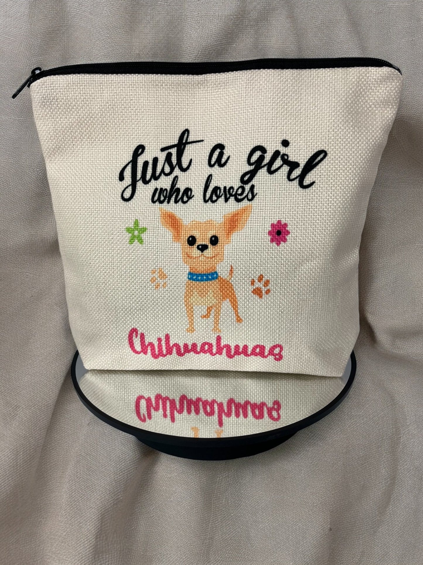 Adorable Chihuahua Print Travel Makeup Bag: Stylish Cosmetic Pouch