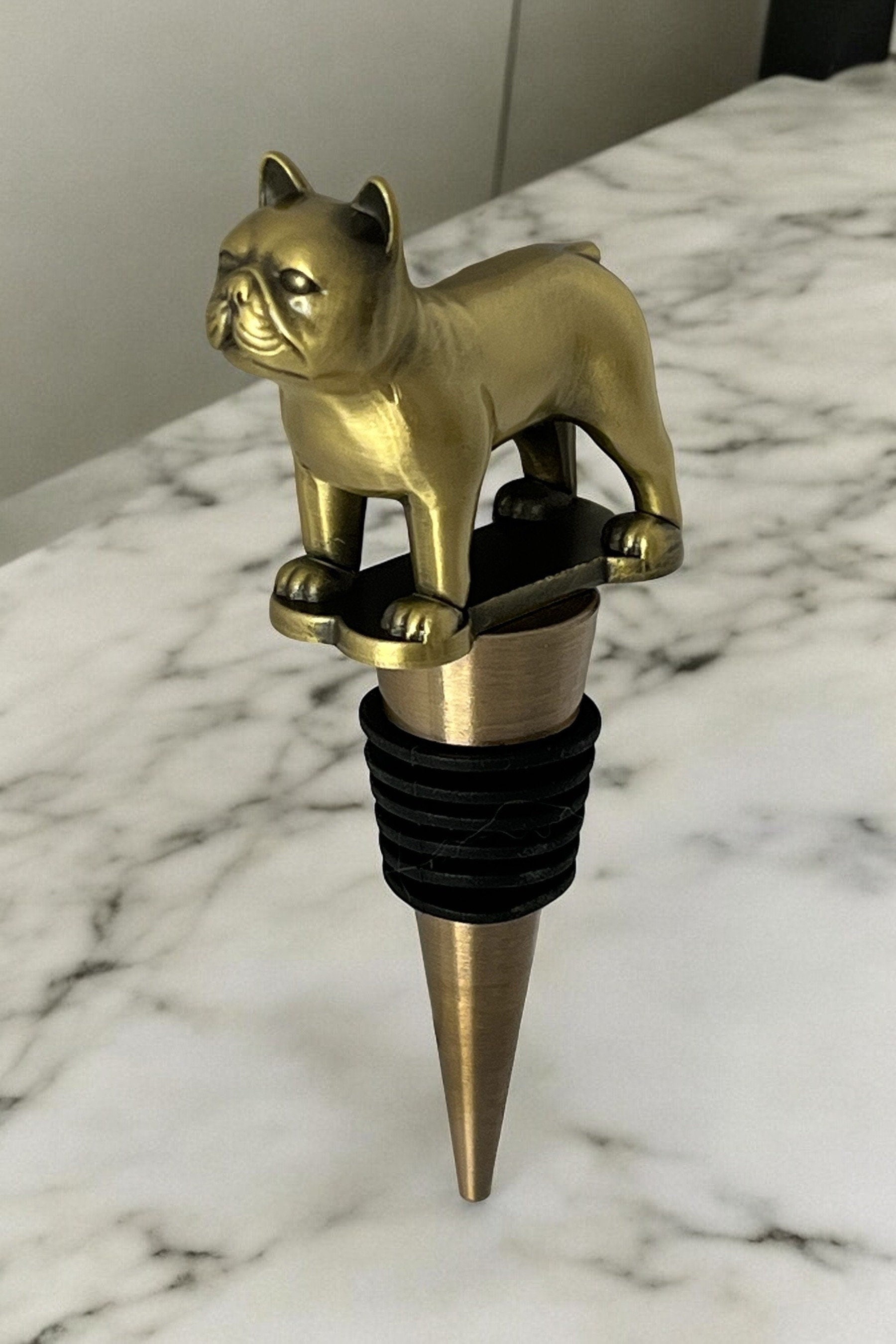 French Bulldog Wine Stopper for Kitchen Utensils, Reusable for Beverages, Gifts, Bar, Parties, and Weddings