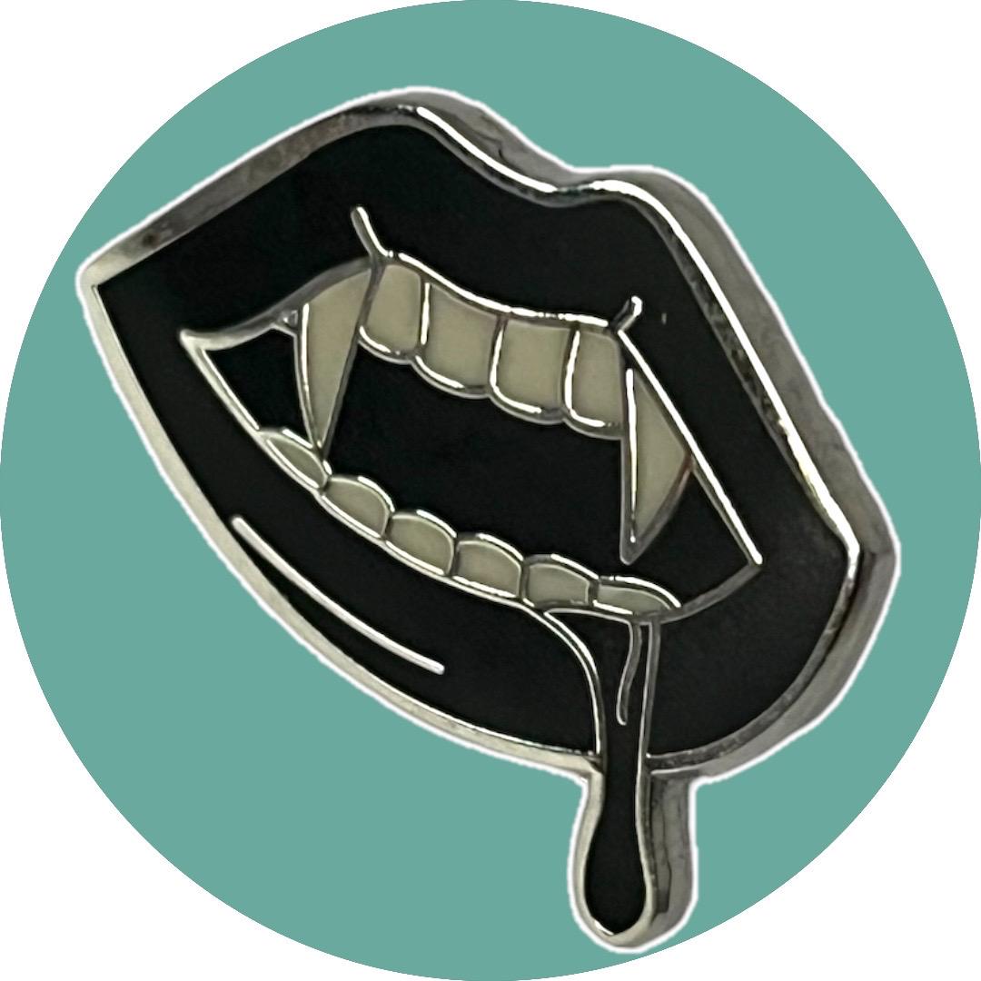 Spooky Smooches Lips with Dripping Blood Lapel Pin - Horror Anime Style Halloween Gothic Style Metal Enamel Pin