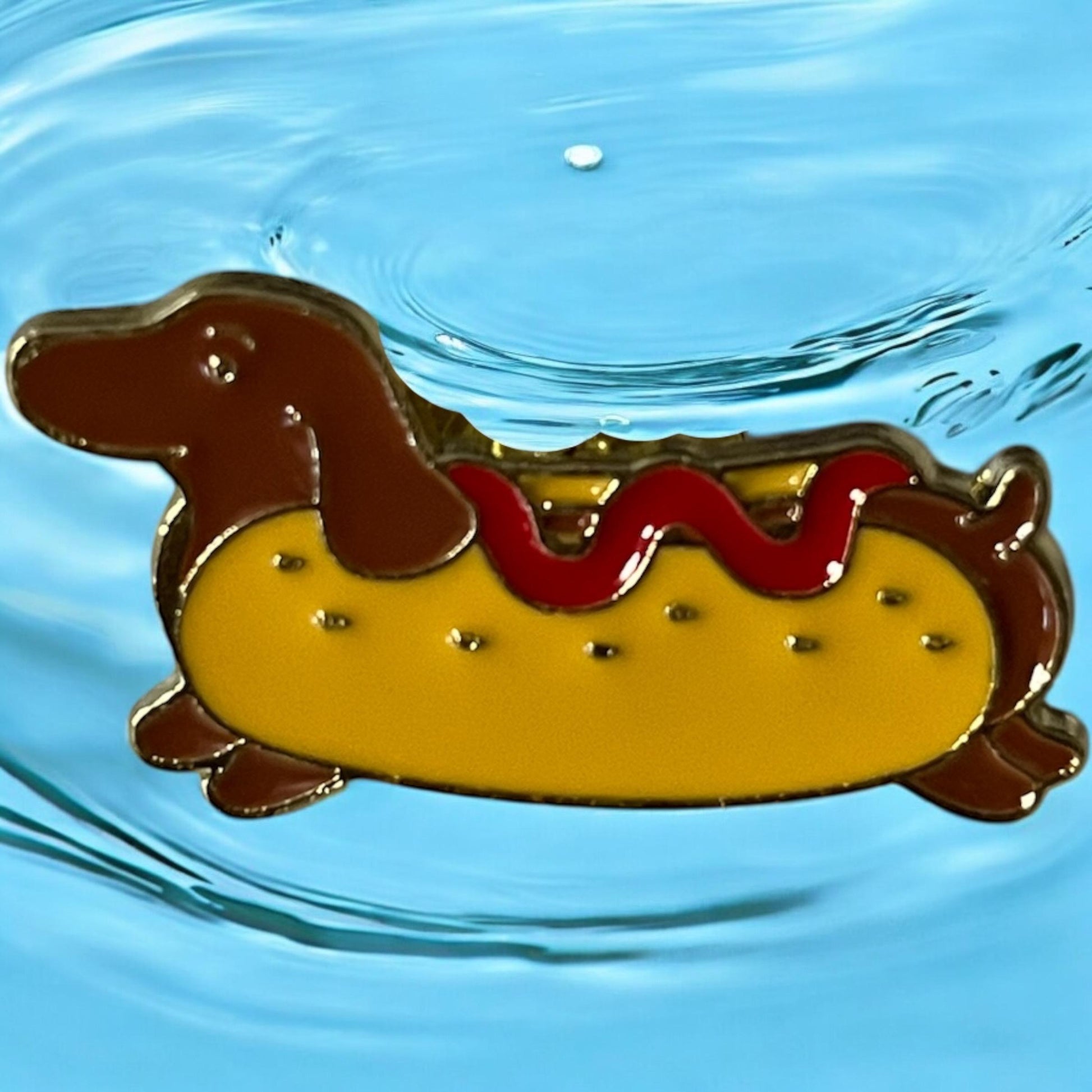 Adorable Cartoon Hotdog Dachshund Enamel Pin Badge - Vibrant Colorful Brooch for Dog Lovers and Pet Owners