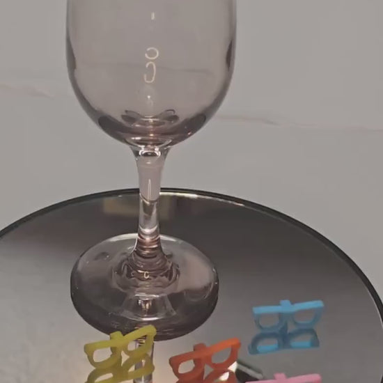 Sunglasses Shaped Glass Markers - Perfect for Parties, Family Dinners, and More!